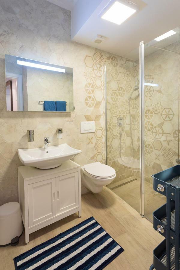 קריקווניצה Apartments Nika מראה חיצוני תמונה